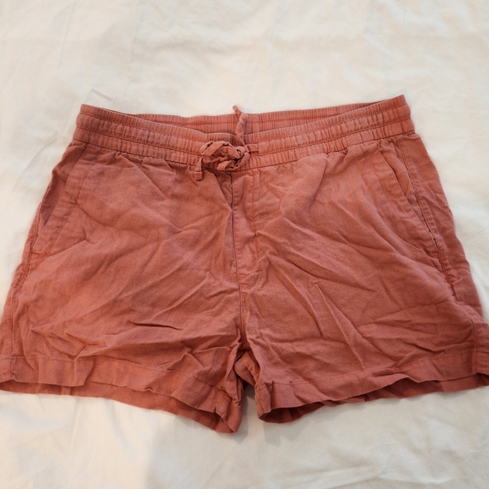Old Navy Pink Linen Shorts with Relaxed Fit